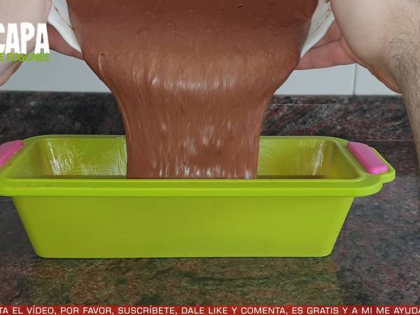 Bizcocho de chocolate y naranja - Preparación paso 12