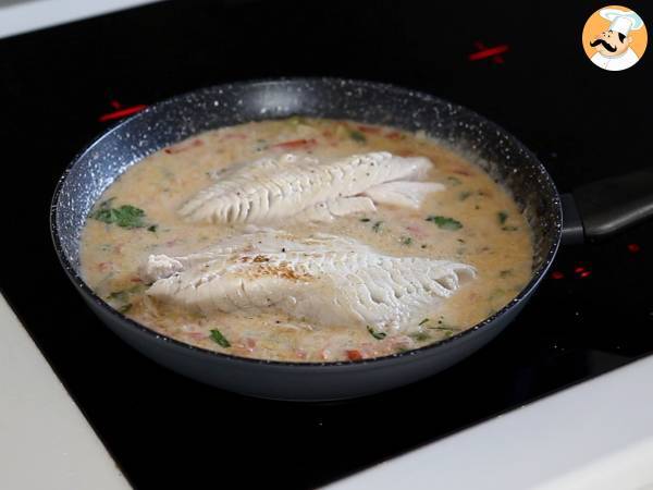 Dorada guisada con leche de coco - el plato de pescado que te va a encantar - Preparación paso 6