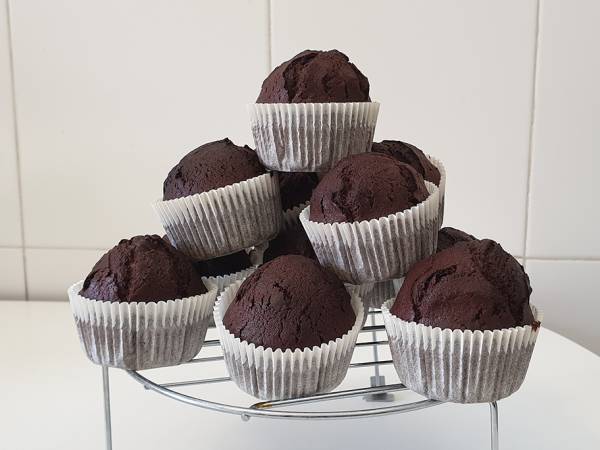 Postres Magdalenas de chocolate - Preparación paso 11