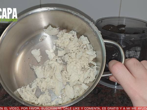 Tarta de Oreo | Cheesecake de oreo - Preparación paso 3