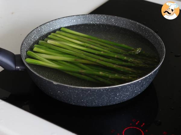 Ensalada de espárragos, queso feta y nueces - Preparación paso 2