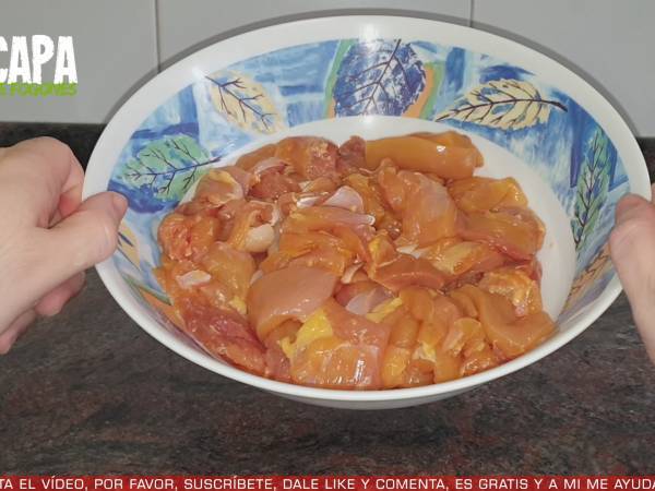 Pollo con almendras al estilo chino - Preparación paso 1