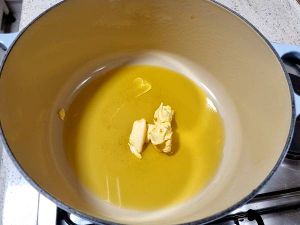 Pasta con ajo y setas {con mucho sabor umami} - Preparación paso 2