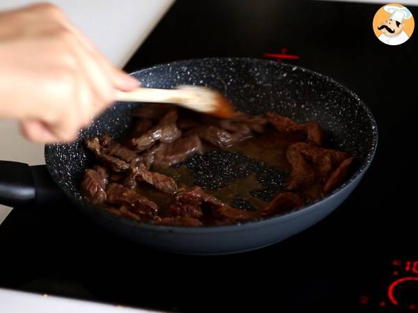 Bibimbap, plato tradicional coreano - Preparación paso 10