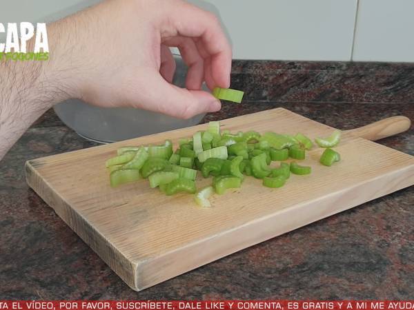 Ensalada de apio - Preparación paso 2