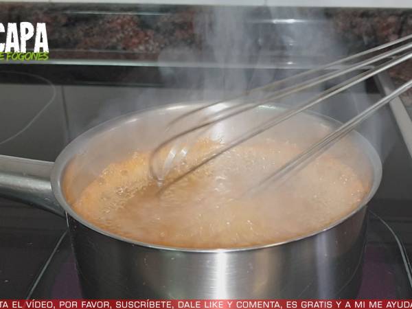 Gelatina de chocolate y mango - Preparación paso 3