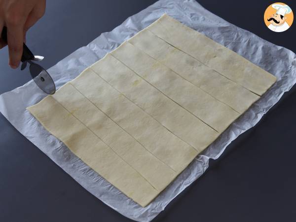 New York roll salado relleno con pesto y queso fresco. Receta con solo 4 ingredientes - Preparación paso 1