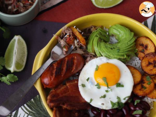 Bandeja Paisa: un plato lleno de color, sabor y tradición - Preparación paso 12