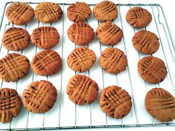 GALLETAS DE MANTEQUILLA DE CACAHUETE - Preparación paso 8