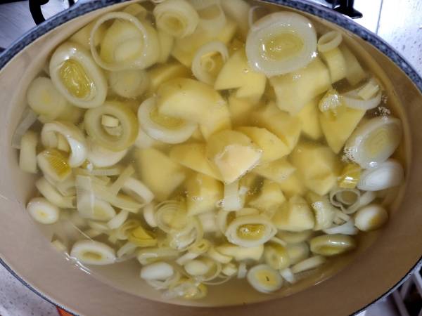 Porrusalda (Receta vasca) - Preparación paso 3