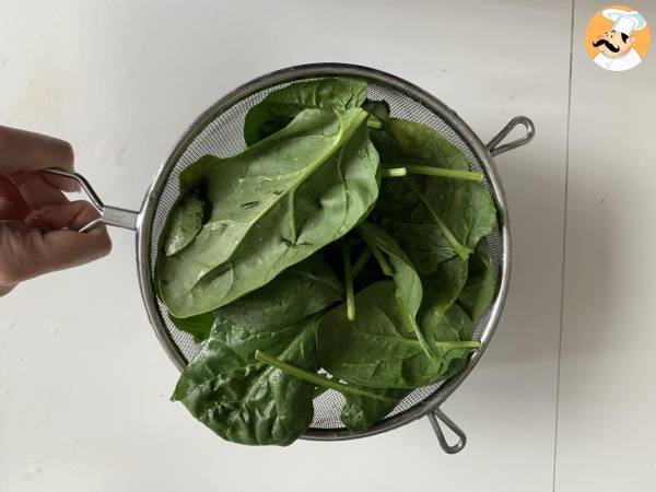 Zumo verde detox: ¡la bebida revitalizante que tu cuerpo necesita! - Preparación paso 1