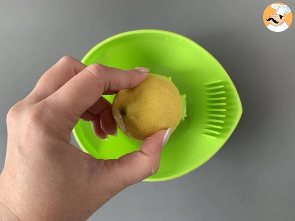 Zumo verde detox: ¡la bebida revitalizante que tu cuerpo necesita! - Preparación paso 2