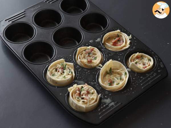 Muffins de tortillas con bacon y mozzarella - Preparación paso 5