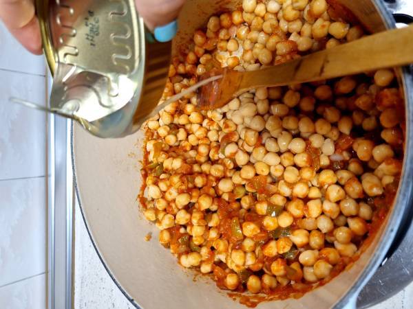 Garbanzos con mejillones, guiso de invierno - Preparación paso 7