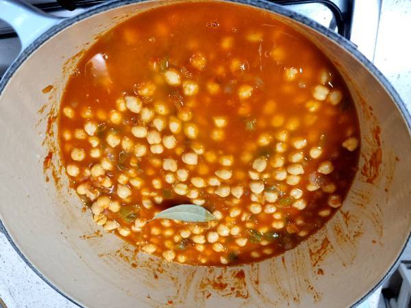 Garbanzos con mejillones, guiso de invierno - Preparación paso 9