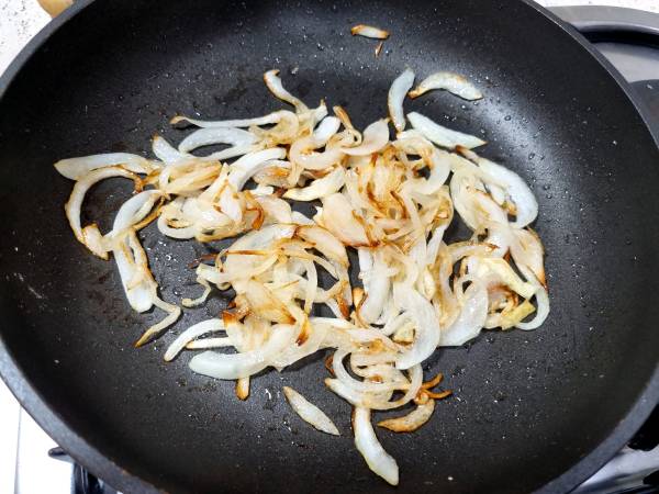 Salchipapas con queso - Preparación paso 3