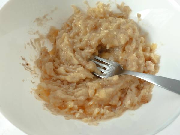 Banana bread {con mantequilla de cacahuete, chocolate y nueces} - Preparación paso 3