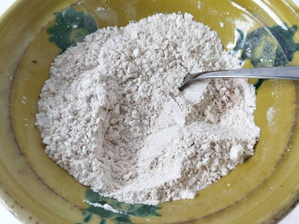 Banana bread {con mantequilla de cacahuete, chocolate y nueces} - Preparación paso 5