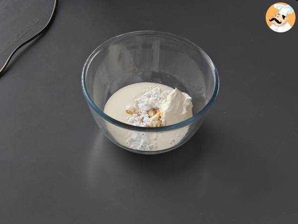 Gofres de fruta, chocolate y nata montada - Preparación paso 5