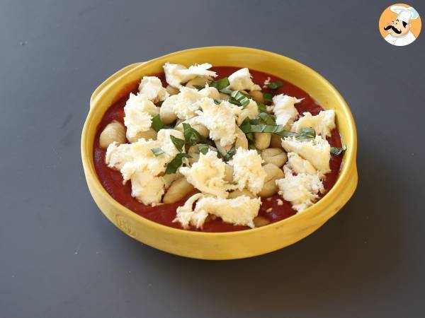 Gratinado de ñoquis con tomate y mozzarella - gnocchi o ñoquis alla sorrentina - Preparación paso 4