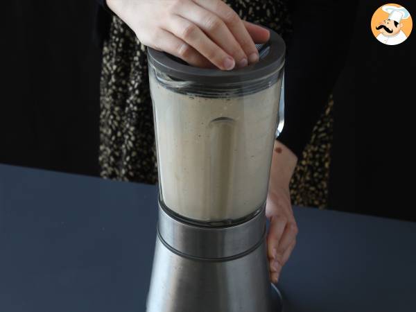 Batido de café y dátiles: energía natural en cada sorbo - Preparación paso 2