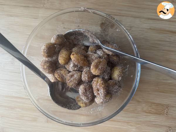 Ñoquis dulces en freidora de aire. Una idea original para un snack sorprendente - Preparación paso 4
