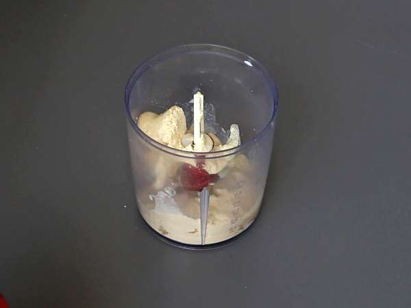 Helado proteico de vainilla con whey, rápido y con 3 ingredientes - Preparación paso 2