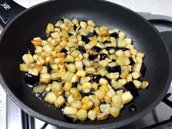 Pasta alla Norma {receta siciliana} - Preparación paso 5