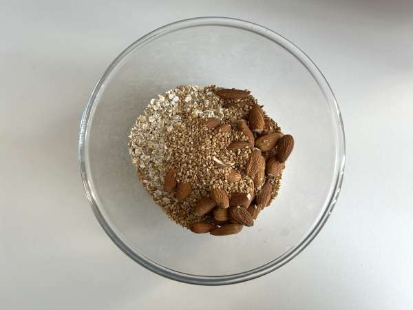 Granola exprés en freidora de aire para un desayuno crujiente - Preparación paso 1