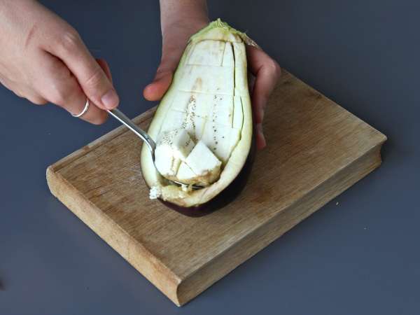 Berenjenas rellenas gratinadas con mozzarella - Preparación paso 1