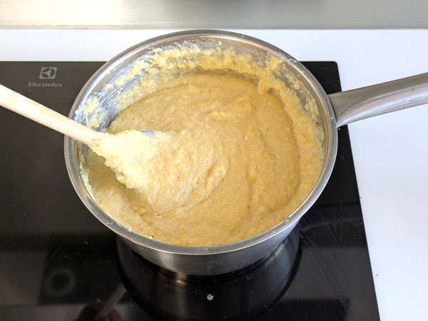 Polenta cremosa perfecta: la receta fácil y reconfortante - Preparación paso 3