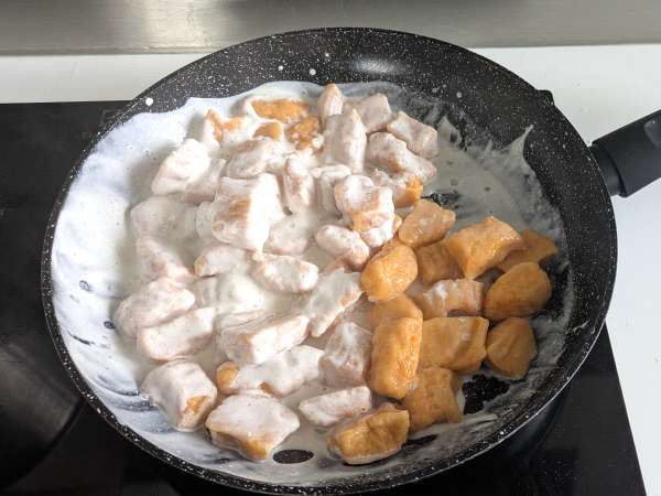 Ñoquis de calabaza con salsa cremosa de Philadelphia y nueces crujientes - Preparación paso 6