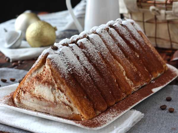 Tronco de Navidad sin molde con sabor a tiramisú: un dulce fácil y elegante para sorprender - Preparación paso 10