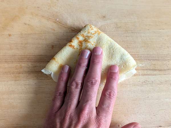 Crepes saladas con ricotta y champiñones - Preparación paso 10