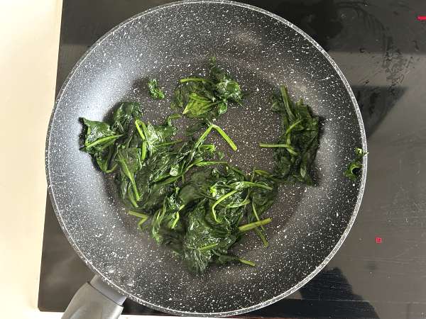 Flanes salados de espinacas y champiñones - Preparación paso 7