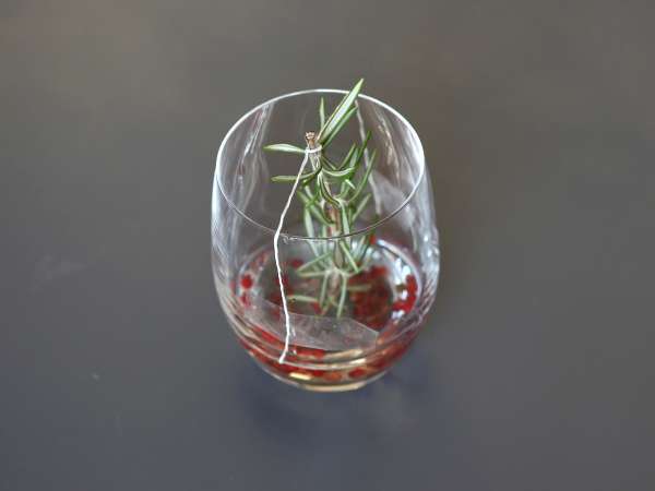 Cóctel navideño con arbolito nevado: versión con alcohol y sin alcohol - Preparación paso 4