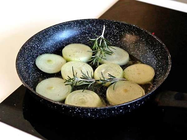 Tartaletas tatin de cebolla - Preparación paso 2