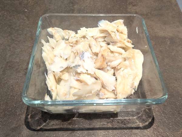 Acras de bacalao, los buñuelos crujientes más populares de Francia - Preparación paso 1