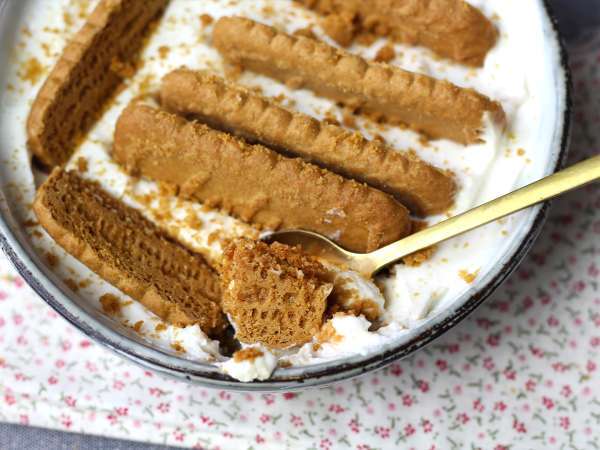 El famoso “cheesecake japonés” de yogur y galletas. Sin horno y con textura de tarta de queso - Preparación paso 3
