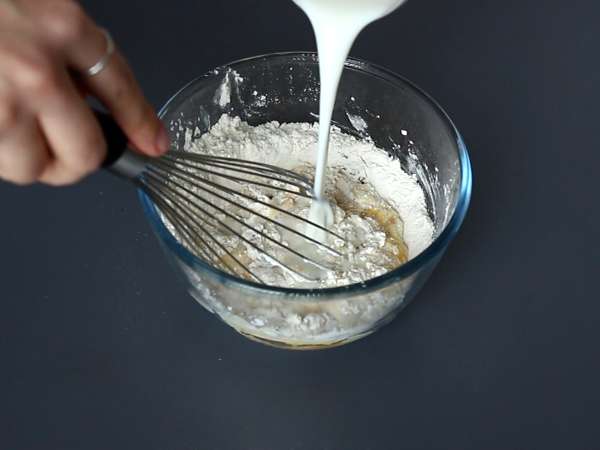 Tagliatelle de crepes con chocolate y crema de cacahuete - Preparación paso 1