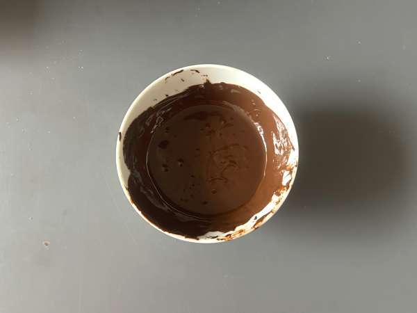 Corazones de soletilla con cobertura de chocolate y pistacho - Preparación paso 2