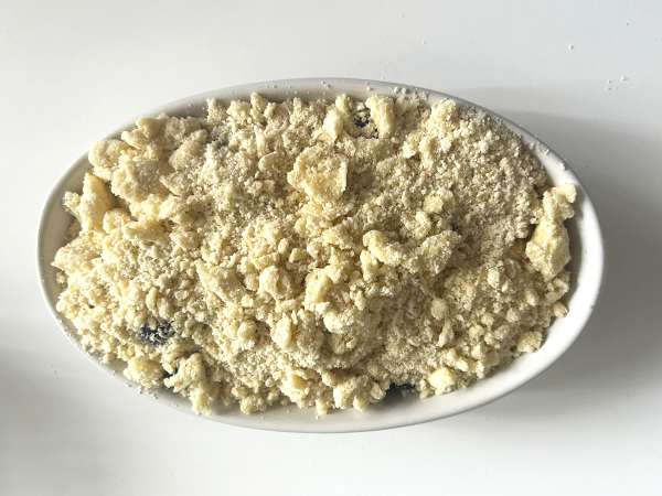 Crumble de arándanos con almendra: dorado por arriba, jugoso por dentro - Preparación paso 4