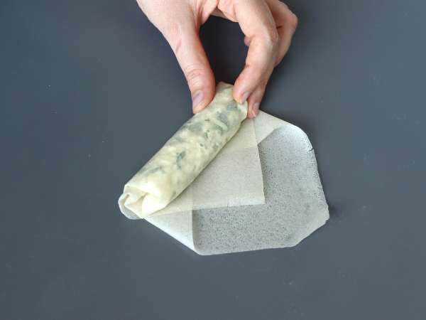 Rikakats libaneses en freidora de aire: rollitos de queso crujientes y dorados - Preparación paso 4