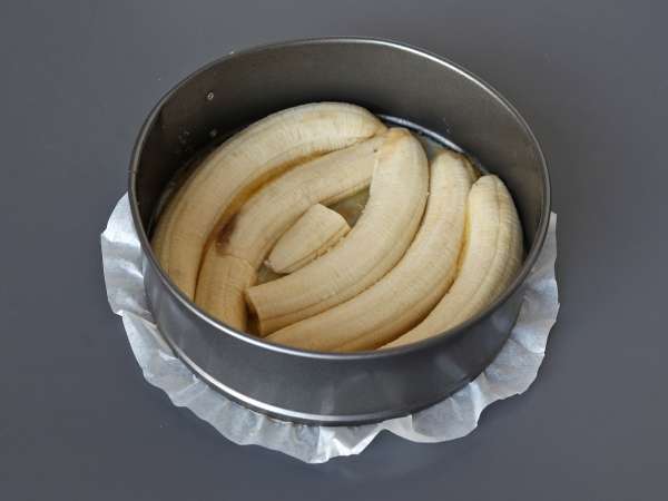 Bizcocho invertido de plátano, extra jugoso - Preparación paso 2