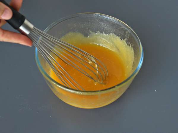 Bizcocho invertido de plátano, extra jugoso - Preparación paso 4