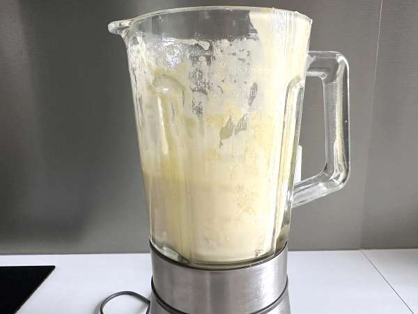 Cake salado de sardinas con masa batida y relleno jugoso - Preparación paso 6