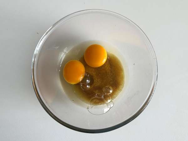 Bizcocho jugoso de pistacho, lima y calabacín - Preparación paso 3