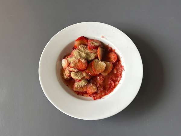 Strawberry shortcake, el pastel americano de fresas y nata que nunca falla - Preparación paso 1