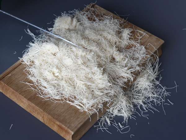 Dubai Chewy Cookie, la receta viral de mochis rellenos de pistacho y kataifi - Preparación paso 1