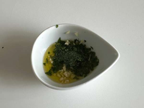 Patatas Hasselback en freidora de aire: la guarnición sueca más vistosa - Preparación paso 3